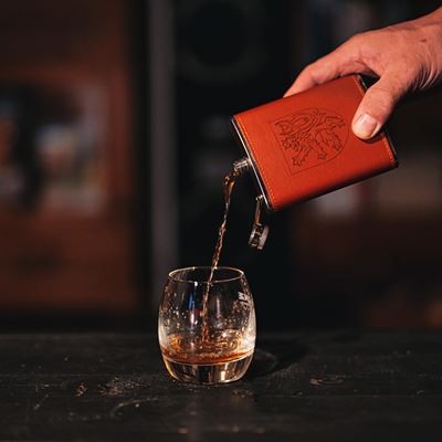 Ploskačka ČESKÝ LEV 225 ml (8 oz)