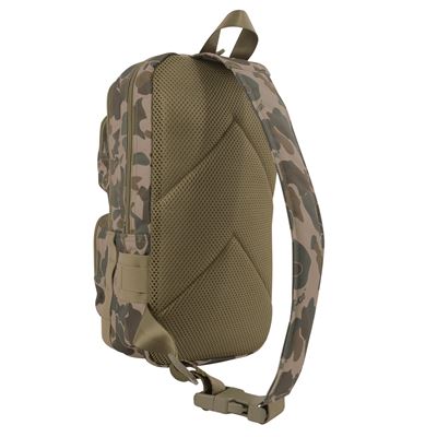 Batoh TACTICAL TRAVELER cez rameno FRED BEAR CAMO