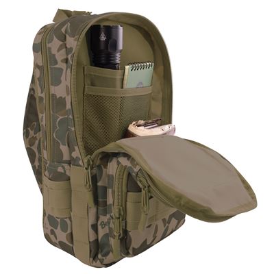 Batoh TACTICAL TRAVELER cez rameno FRED BEAR CAMO