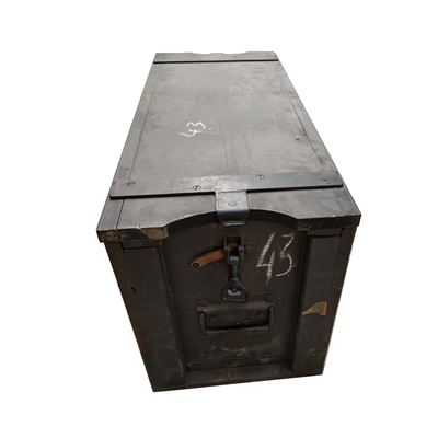 Drevená debna s bočným uzáverom SWISS použitá