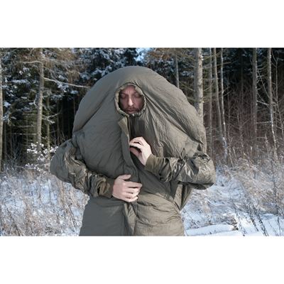 Spací vak Extreme s rukávmi Survival ONE OLIV – ZELENÝ CARINTHIA 92070 7