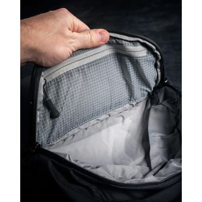 Batoh cez rameno FADE SLING XL ČIERNY EBERLESTOCK FS2MB 9