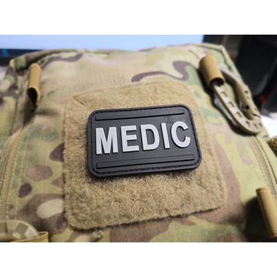 Nášivka MEDIC so suchým zipsom ČIERNA JACKETS TO GO JTG-MEDIC-SWAT 2