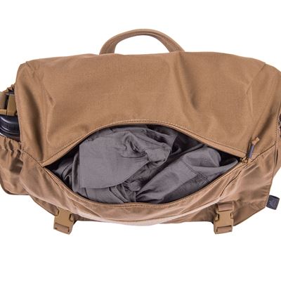 Taška cez rameno URBAN COURIER MEDIUM COYOTE